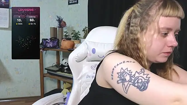 June shy0 online show from 11/05/25, 06:57