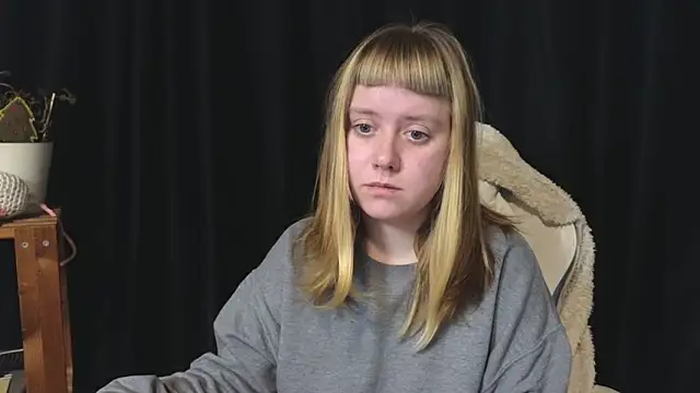 June shy0 online show from 11/20/25, 07:41