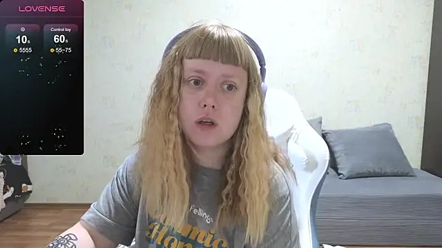 June shy0 online show from 05/20/26, 07:14
