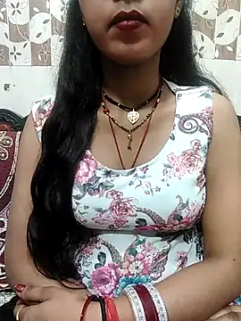 Snapshot of Sharmila-Singh chatting on 02/19/25, 12:11 Sharmila-Singh online show from 02/19/25, 12:11