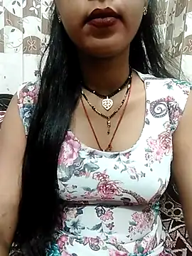 Snapshot of Sharmila-Singh chatting on 03/02/25, 05:01 Sharmila-Singh online show from 03/02/25, 05:01