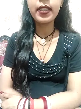 Snapshot of Sharmila-Singh chatting on 03/06/25, 08:05 Sharmila-Singh online show from 03/06/25, 08:05