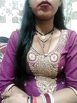 Snapshot of Sharmila-Singh chatting on 03/07/25, 11:18 Sharmila-Singh online show from 03/07/25, 11:18