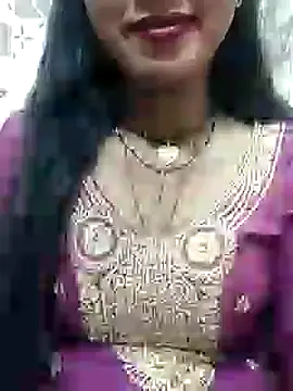 Snapshot of Sharmila-Singh chatting on 03/10/25, 09:18 Sharmila-Singh online show from 03/10/25, 09:18
