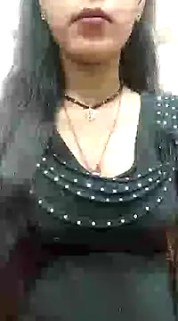 Snapshot of Sharmila-Singh chatting on 03/12/25, 05:28 Sharmila-Singh online show from 03/12/25, 05:28