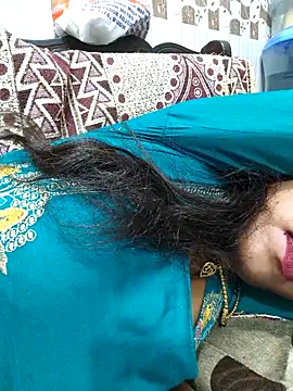 Snapshot of Sharmila-Singh chatting on 09/21/25, 06:53 Sharmila-Singh online show from 09/21/25, 06:53