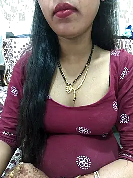 Snapshot of Sharmila-Singh chatting on 10/11/25, 07:51 Sharmila-Singh online show from 10/11/25, 07:51
