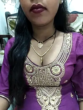 Snapshot of Sharmila-Singh chatting on 10/17/25, 06:38 Sharmila-Singh online show from 10/17/25, 06:38