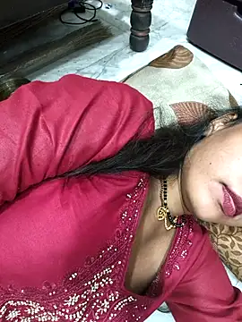 Snapshot of Sharmila-Singh chatting on 10/18/25, 08:20 Sharmila-Singh online show from 10/18/25, 08:20