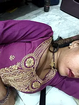Snapshot of Sharmila-Singh chatting on 10/19/25, 08:31 Sharmila-Singh online show from 10/19/25, 08:31