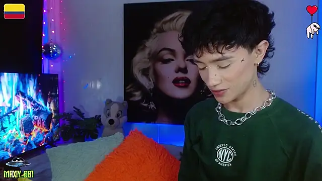 maxiy 001 online show from 07/12/26, 03:19