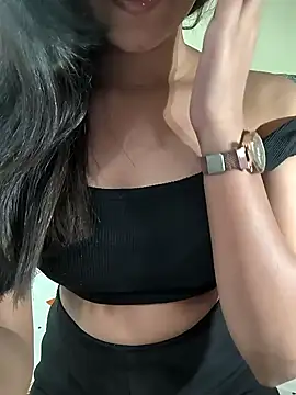 Snapshot of Meenakshi_ chatting on 01/09/25, 01:13 Meenakshi  online show from 01/09/25, 01:13