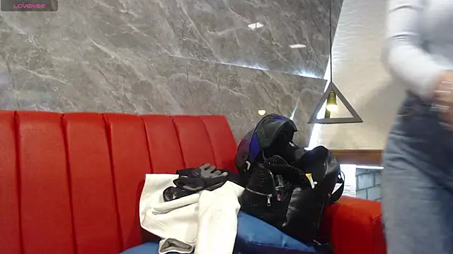 Snapshot of _isaabellaa chatting on 01/17/25, 05:41 isaabellaa online show from 01/17/25, 05:41