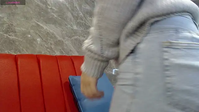 Snapshot of _isaabellaa chatting on 02/15/25, 11:50 isaabellaa online show from 02/15/25, 11:50