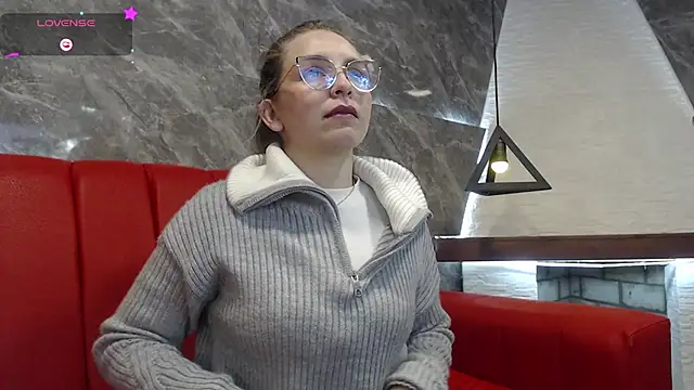 Snapshot of _isaabellaa chatting on 03/06/25, 11:14 isaabellaa online show from 03/06/25, 11:14