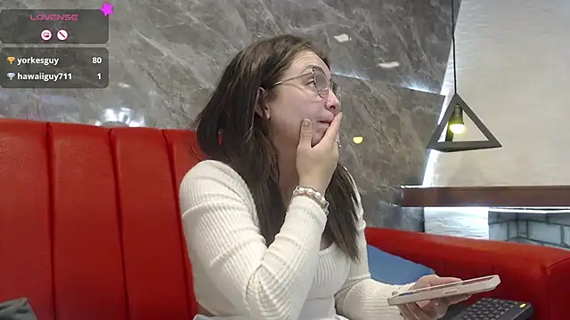 Snapshot of _isaabellaa chatting on 03/10/25, 02:26 isaabellaa online show from 03/10/25, 02:26