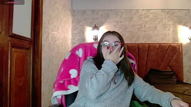 Snapshot of _isaabellaa chatting on 09/12/25, 12:05 isaabellaa online show from 09/12/25, 12:05