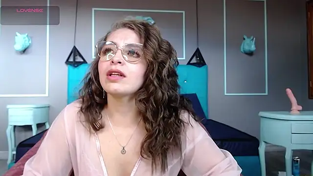 Snapshot of _isaabellaa chatting on 09/14/25, 07:13 isaabellaa online show from 09/14/25, 07:13