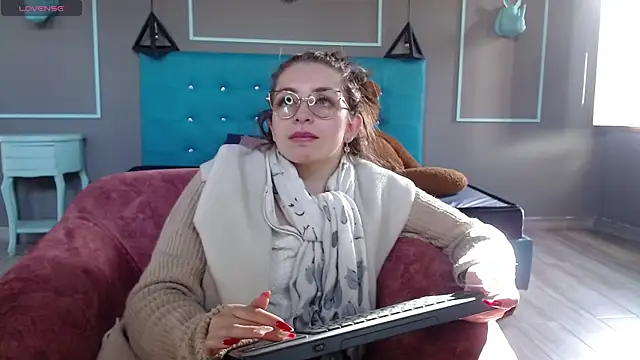 Snapshot of _isaabellaa chatting on 09/25/25, 11:58 isaabellaa online show from 09/25/25, 11:58