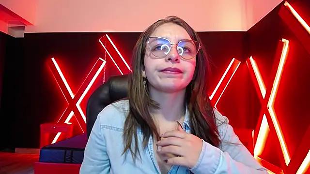 Snapshot of _isaabellaa chatting on 12/03/25, 01:31 isaabellaa online show from 12/03/25, 01:31