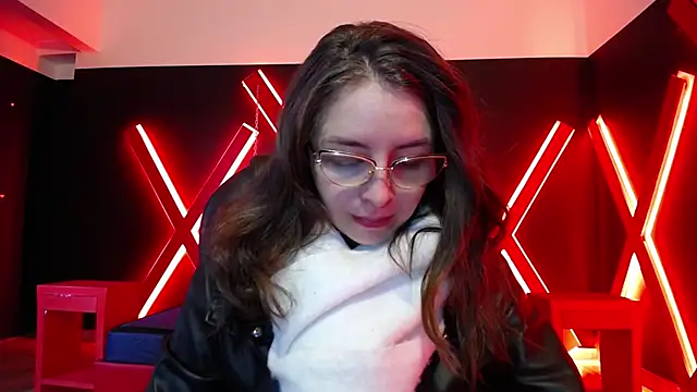 Snapshot of _isaabellaa chatting on 12/05/25, 01:52 isaabellaa online show from 12/05/25, 01:52