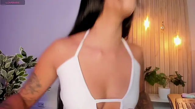 AriRobert  online show from 10/10/25, 03:27