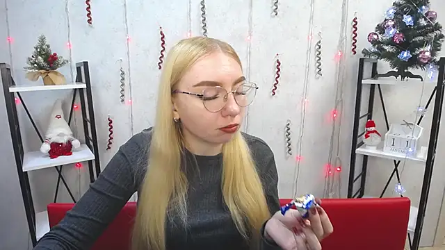 BeatriceFly online show from 01/12/25, 07:32