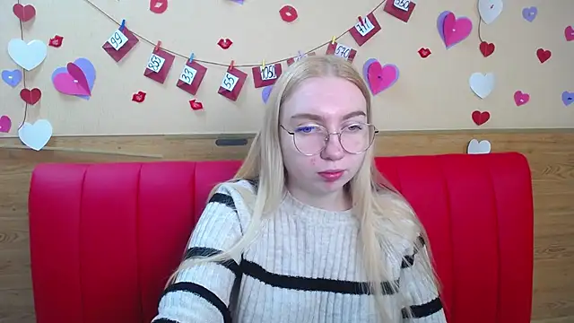 BeatriceFly online show from 02/20/25, 12:15