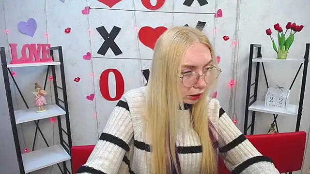 BeatriceFly online show from 02/22/25, 09:34