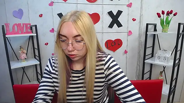 BeatriceFly online show from 03/05/25, 09:16