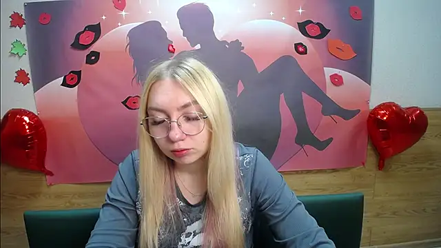 BeatriceFly online show from 10/14/25, 12:06