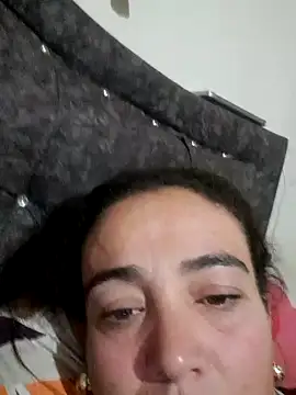 Snapshot of skayhot_ chatting on 12/20/24, 02:30 skayhot online show from 12/20/24, 02:30