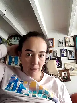 Snapshot of skayhot_ chatting on 01/16/25, 01:58 skayhot online show from 01/16/25, 01:58