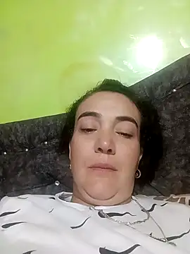 Snapshot of skayhot_ chatting on 01/17/25, 01:57 skayhot online show from 01/17/25, 01:57