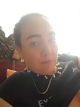 Snapshot of skayhot_ chatting on 01/23/25, 02:39 skayhot online show from 01/23/25, 02:39