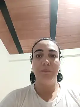 Snapshot of skayhot_ chatting on 01/26/25, 11:06 skayhot online show from 01/26/25, 11:06