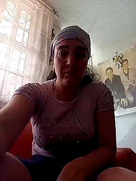 Snapshot of skayhot_ chatting on 02/02/25, 06:42 skayhot online show from 02/02/25, 06:42