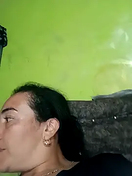 Snapshot of skayhot_ chatting on 02/03/25, 08:57 skayhot online show from 02/03/25, 08:57