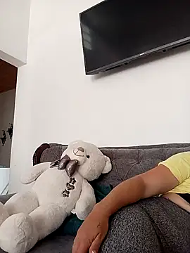 Snapshot of skayhot_ chatting on 02/06/25, 04:58 skayhot online show from 02/06/25, 04:58