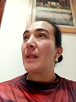 Snapshot of skayhot_ chatting on 02/07/25, 04:35 skayhot online show from 02/07/25, 04:35