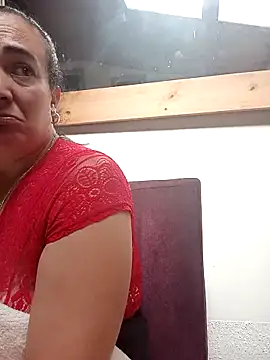 Snapshot of skayhot_ chatting on 02/14/25, 02:44 skayhot online show from 02/14/25, 02:44