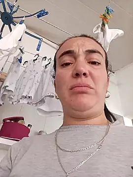 Snapshot of skayhot_ chatting on 02/28/25, 04:31 skayhot online show from 02/28/25, 04:31