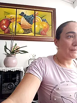 Snapshot of skayhot_ chatting on 03/06/25, 04:38 skayhot online show from 03/06/25, 04:38