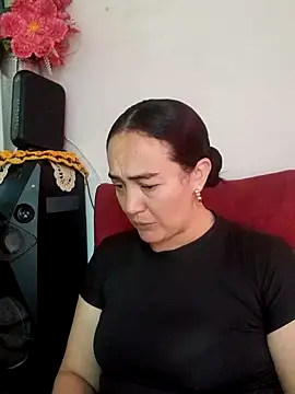 Snapshot of skayhot_ chatting on 09/10/25, 03:01 skayhot online show from 09/10/25, 03:01