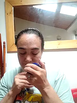 Snapshot of skayhot_ chatting on 10/24/25, 01:51 skayhot online show from 10/24/25, 01:51