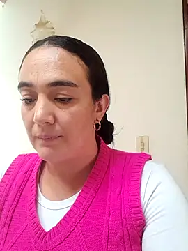 Snapshot of skayhot_ chatting on 11/07/25, 03:23 skayhot online show from 11/07/25, 03:23