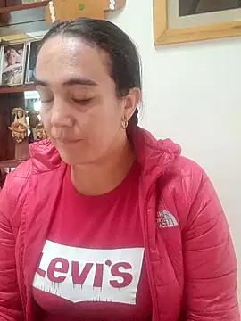 Snapshot of skayhot_ chatting on 11/26/25, 01:45 skayhot online show from 11/26/25, 01:45