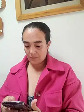 Snapshot of skayhot_ chatting on 11/28/25, 02:09 skayhot online show from 11/28/25, 02:09