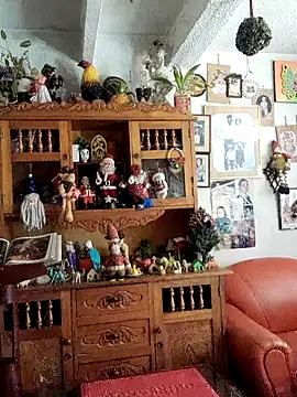 Snapshot of skayhot_ chatting on 12/17/25, 02:34 skayhot online show from 12/17/25, 02:34