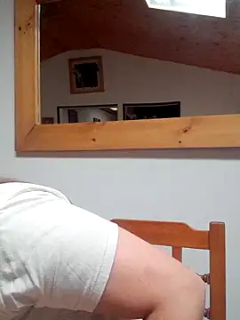 skayhot  online show from 04/23/26, 01:24